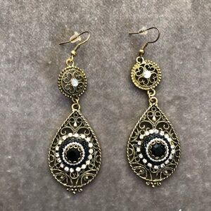 Vintage style Gold and Black Filigree rhinestone Earrings 3”